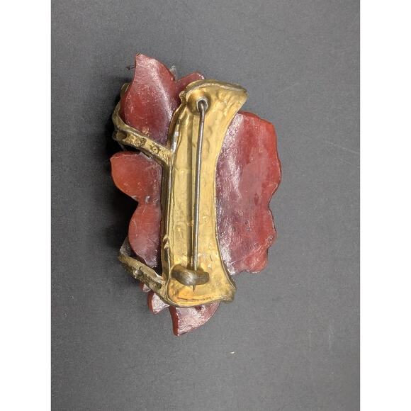 Antique Gold Tone Red Carved Celluloid Flower Brooch Pin - Picture 6 of 11